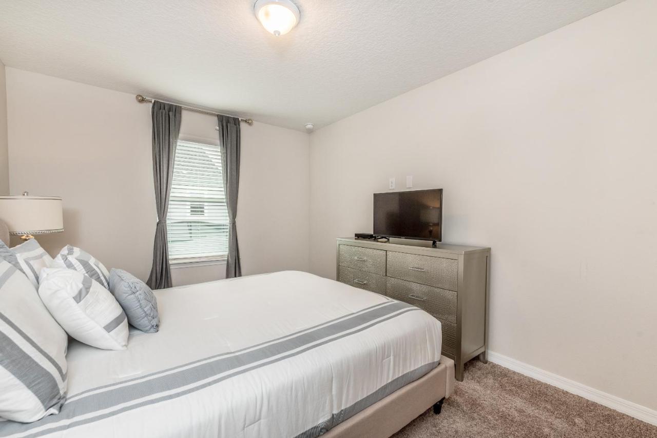 Solara Resort Townhome, 15 Minutes From Disney Кіссіммі Екстер'єр фото