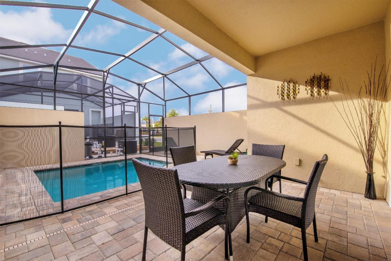 Solara Resort Townhome, 15 Minutes From Disney Кіссіммі Екстер'єр фото