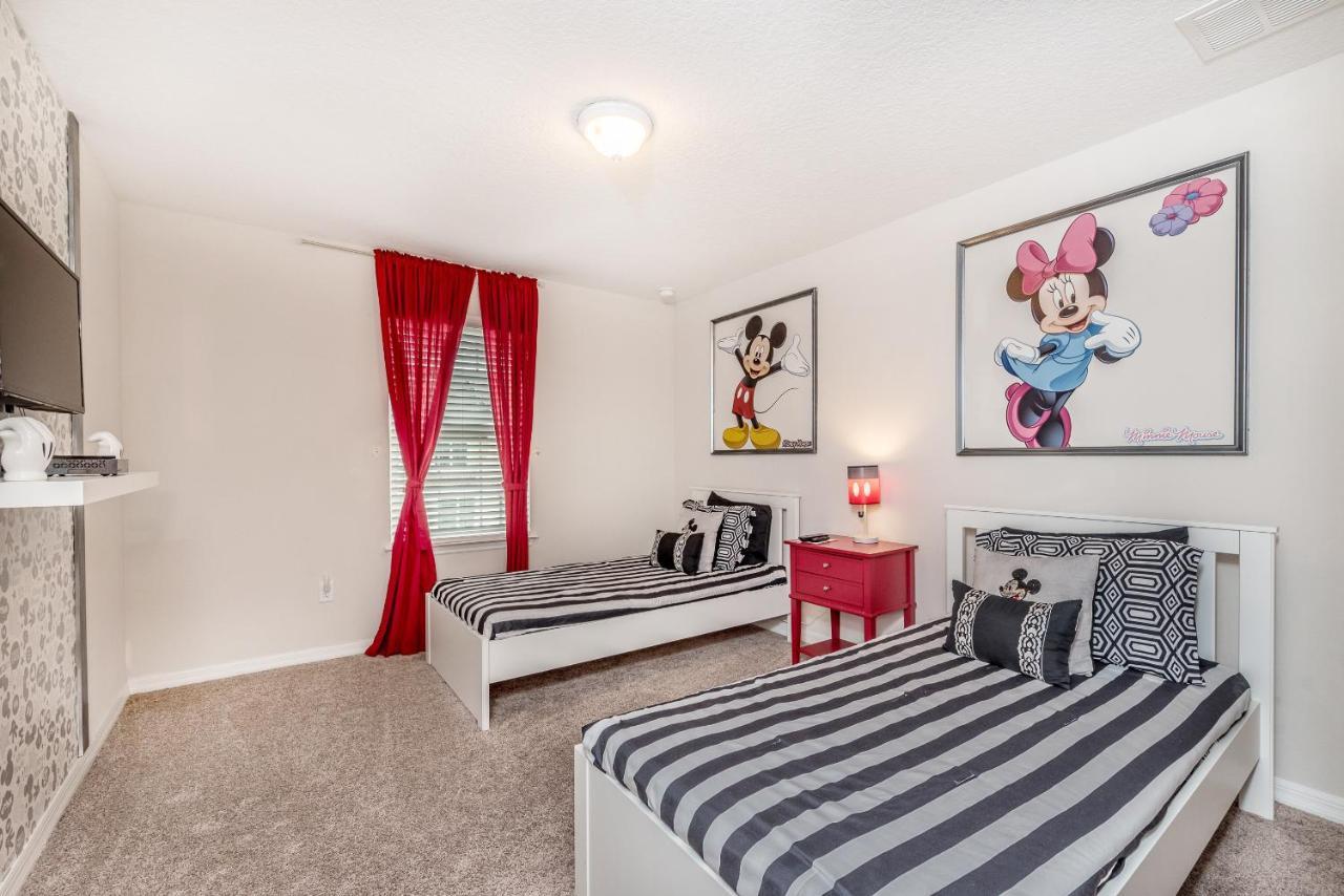 Solara Resort Townhome, 15 Minutes From Disney Кіссіммі Екстер'єр фото
